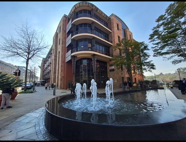 1,801.01M² OFFICE TO LET IN MELROSE ARCH